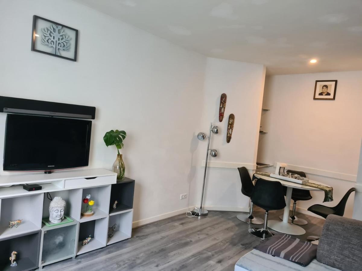 1 Bedroom 15 Min By Tram To Amsterdam Centre! Exterior photo