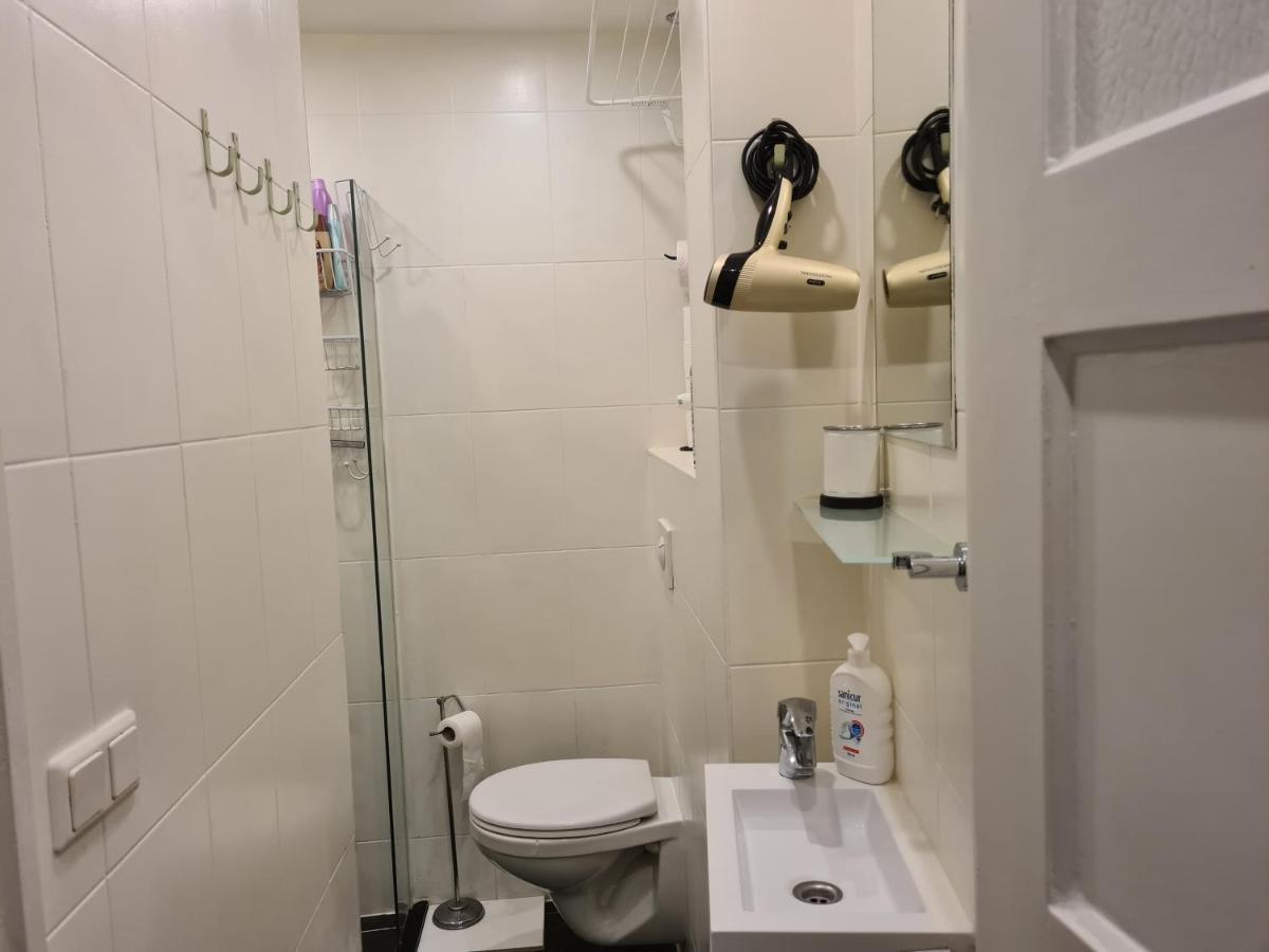 1 Bedroom 15 Min By Tram To Amsterdam Centre! Exterior photo