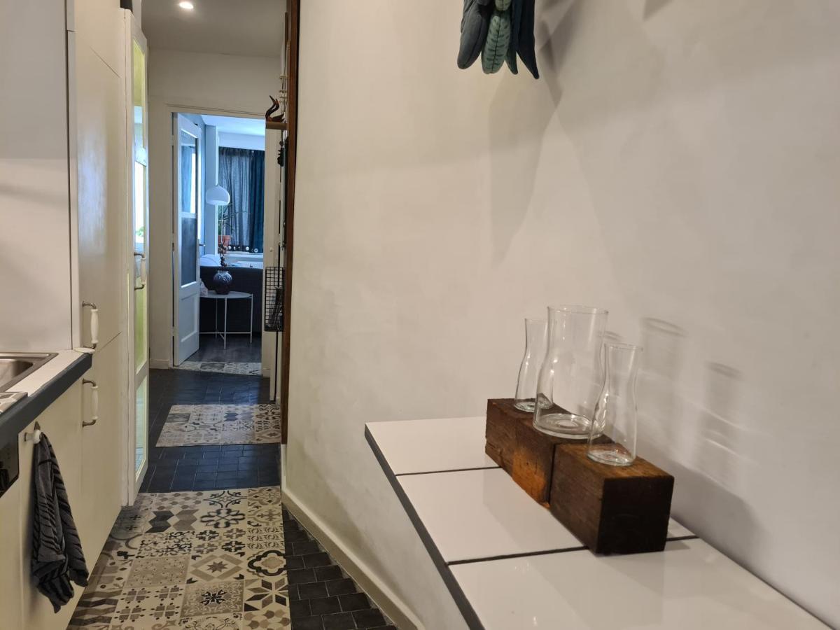 1 Bedroom 15 Min By Tram To Amsterdam Centre! Exterior photo